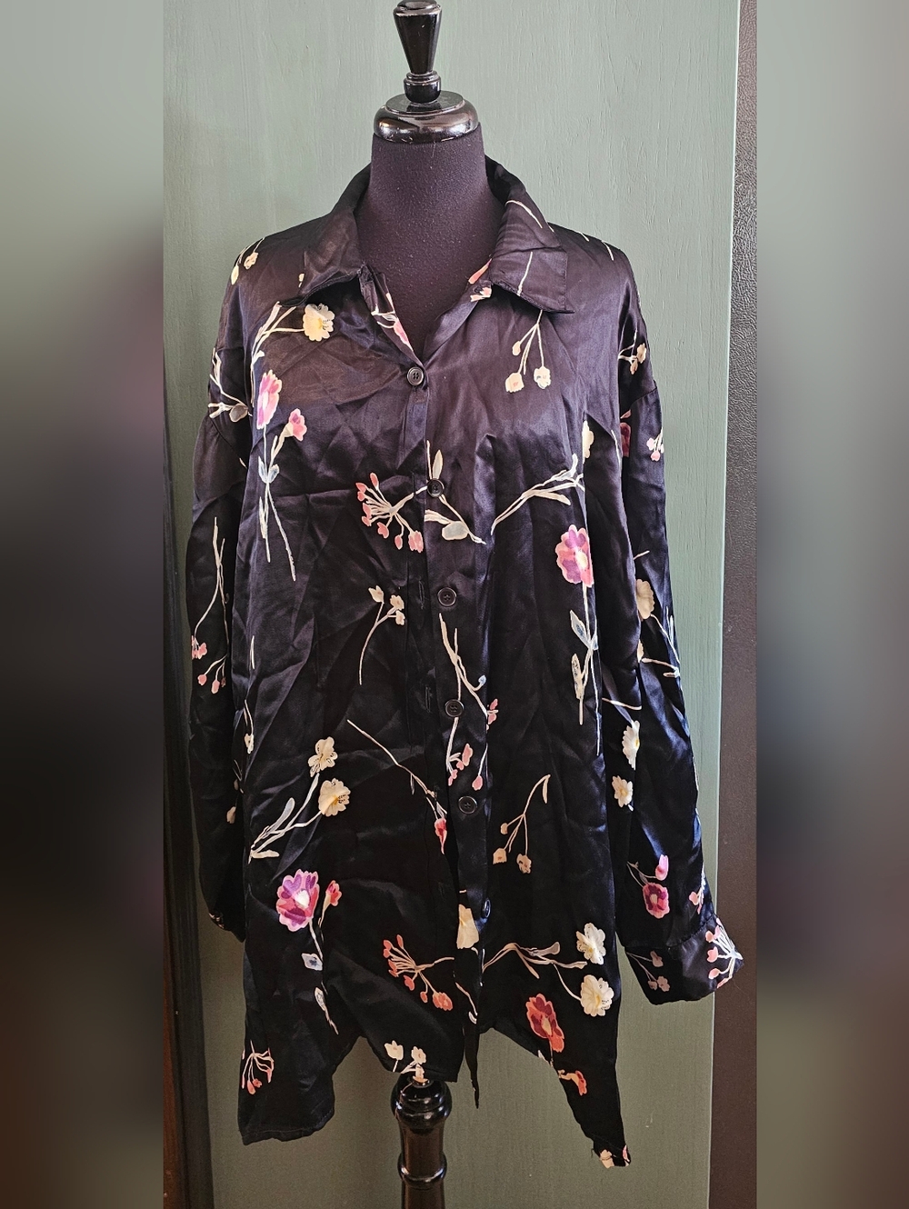 Cotton Ginny Black Satin Floral Button-Up Top